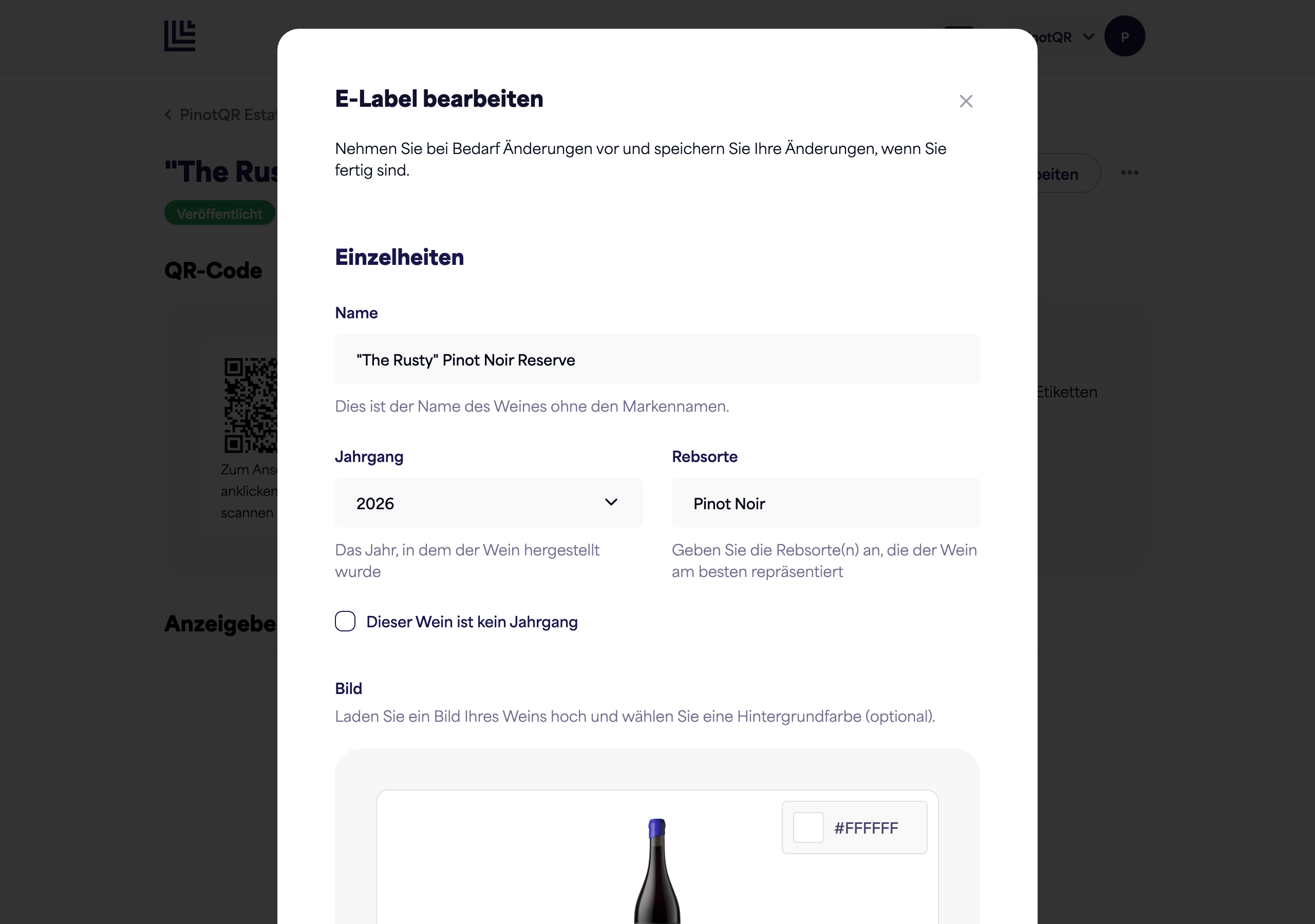 Das E-Label-Formular zeigt die Felder Name, Jahrgang und Rebsorte sowie den Upload des Flaschenbildes