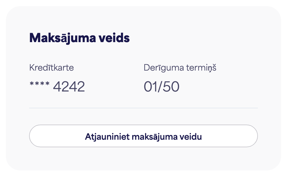 Maksājuma metodes karte, kurā redzama saglabātā karte un poga "Atjaunināt maksājuma metodi"